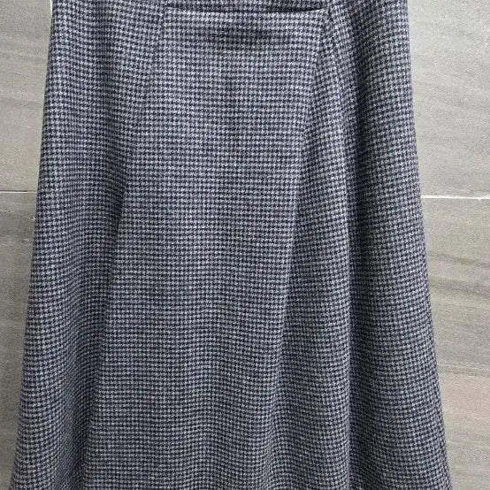 [BUNJANG] athe 86% Wool Skirt 36 / athe 아떼 , 모86% 스커트 36