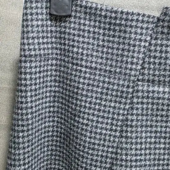 [BUNJANG] athe 86% Wool Skirt 36 / athe 아떼 , 모86% 스커트 36