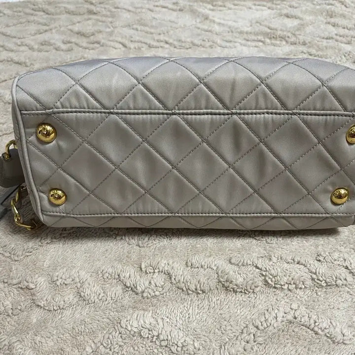 [BUNJANG] Prada Ivory Quilted Chain Bag / 프라다 플랩 체인백 아이보리 숄더백 퀼팅 가방