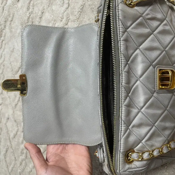 [BUNJANG] Prada Ivory Quilted Chain Bag / 프라다 플랩 체인백 아이보리 숄더백 퀼팅 가방