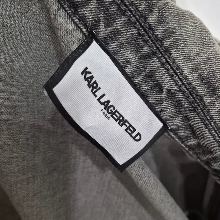 [BUNJANG] Karl Lagerfeld Gray Denim Jacket / 24년 칼 라거펠트 그레이 데님 자켓 / 세미오버핏