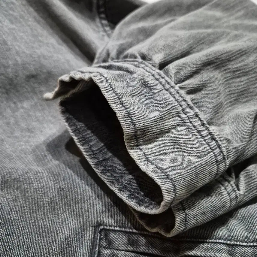 [BUNJANG] Karl Lagerfeld Gray Denim Jacket / 24년 칼 라거펠트 그레이 데님 자켓 / 세미오버핏