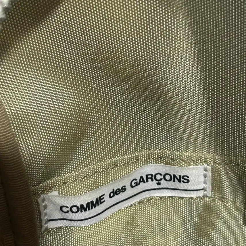 [BUNJANG] Comme des Garcons White Crossbody Bag / 꼼데가르송 화이트크로스백