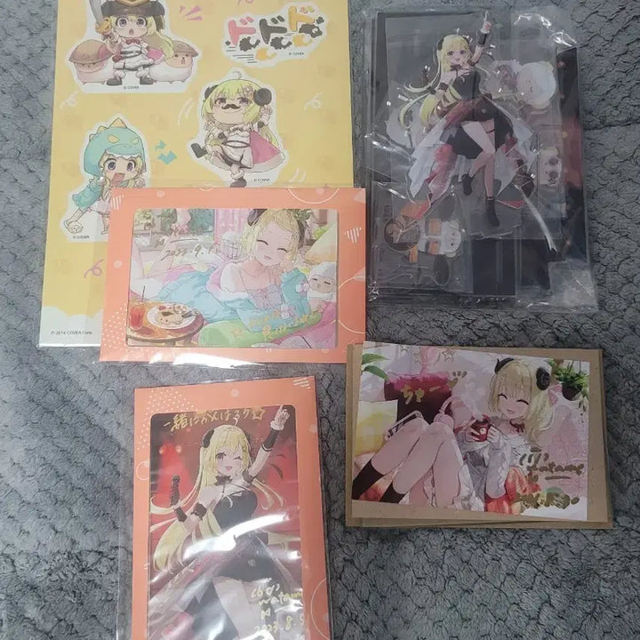 [BUNJANG] Hololive Tsunomaki Watame Autographed Postcard + Goods Set / 츠노마키 와타메 친필싸인 엽서 + 굿즈세트 팝니다