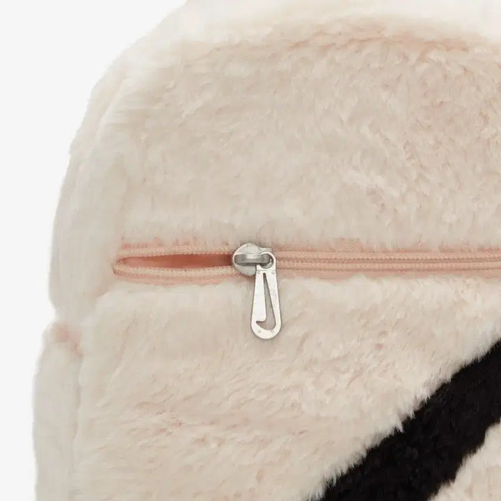 [BUNJANG] Nike Futura 6L Backpack - Guava Ice / (정품)나이키 퍼 백팩 퓨추라 6L 구아바 아이스