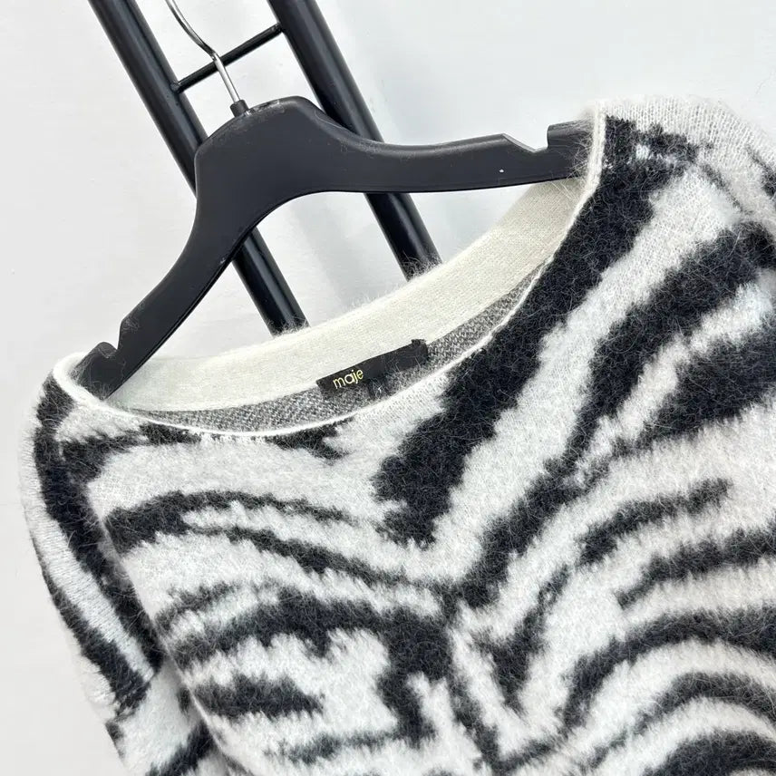 [BUNJANG] Maje Animal Print Knit / 정품 마쥬 maje 앙고라 울 혼방 애니멀 프린팅 니트