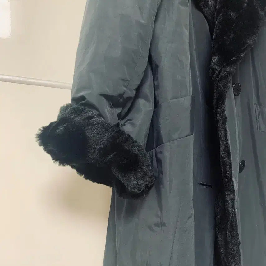 [BUNJANG] Faux Fur-Lined Padded Long Jacket / 안감 인조퍼 패딩롱자켓