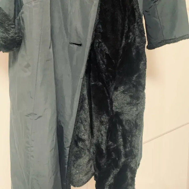 [BUNJANG] Faux Fur-Lined Padded Long Jacket / 안감 인조퍼 패딩롱자켓