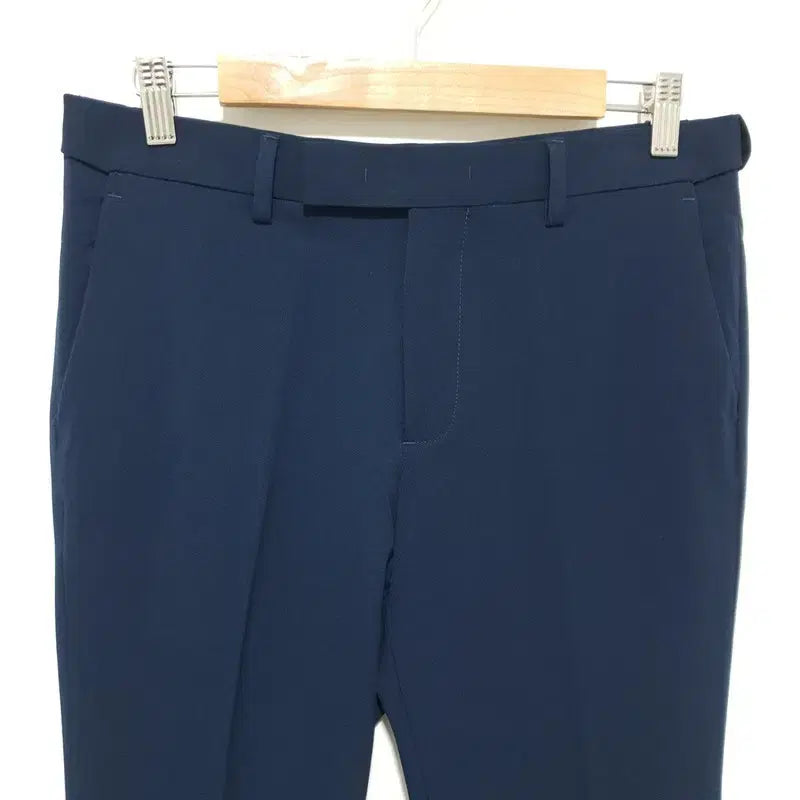 [BUNJANG] Musinsa Standard Tapered Crop Hidden Banding Slacks / 무탠다드 테이퍼드 크롭 히든밴딩 슬랙스 31_M1962
