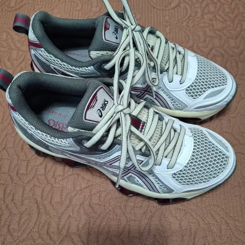 [BUNJANG] Asics Gel Quantum Kinetic Running Shoes (240) / 240 아식스 젤 퀀텀 키네틱 런닝화 운동화 [1098]