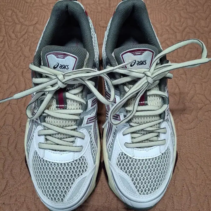 [BUNJANG] Asics Gel Quantum Kinetic Running Shoes (240) / 240 아식스 젤 퀀텀 키네틱 런닝화 운동화 [1098]