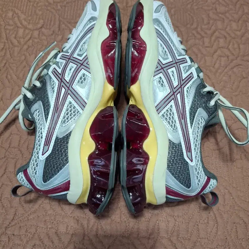 [BUNJANG] Asics Gel Quantum Kinetic Running Shoes (240) / 240 아식스 젤 퀀텀 키네틱 런닝화 운동화 [1098]