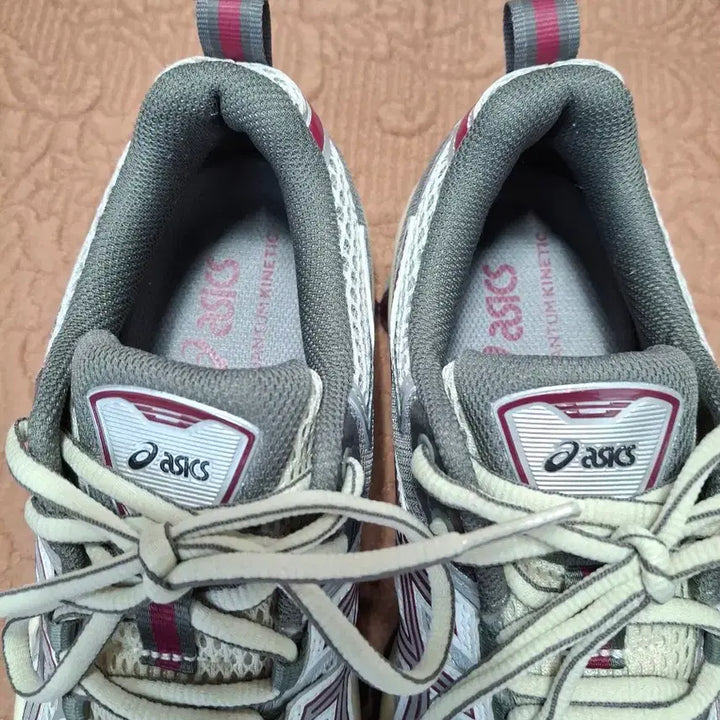 [BUNJANG] Asics Gel Quantum Kinetic Running Shoes (240) / 240 아식스 젤 퀀텀 키네틱 런닝화 운동화 [1098]