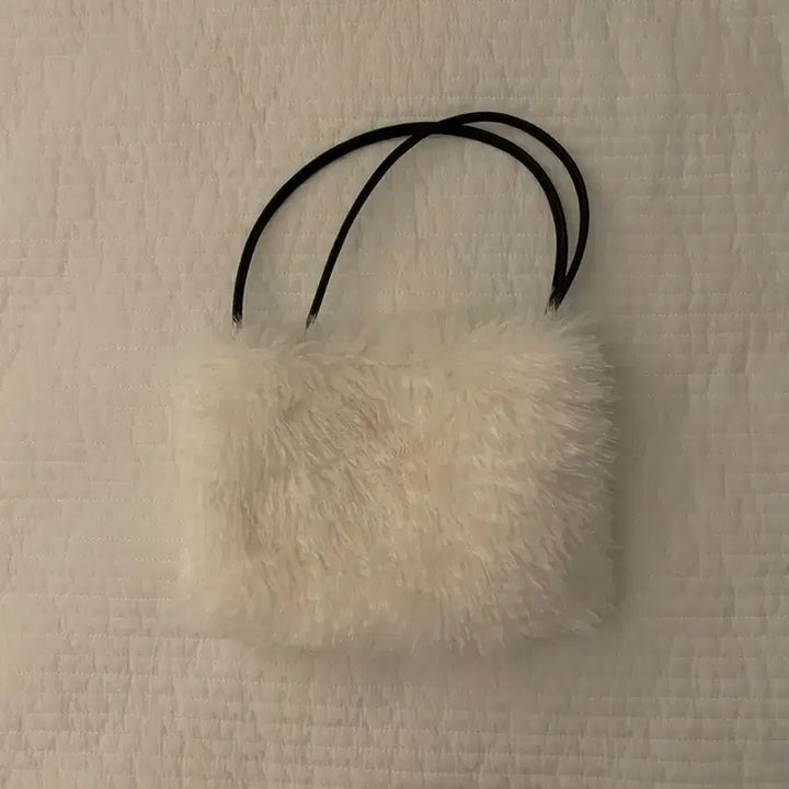[BUNJANG] Ezediary Ivory Pergabag Handbag / 에제다이어리 ezediary 퍼가방 아이보리 (실사)