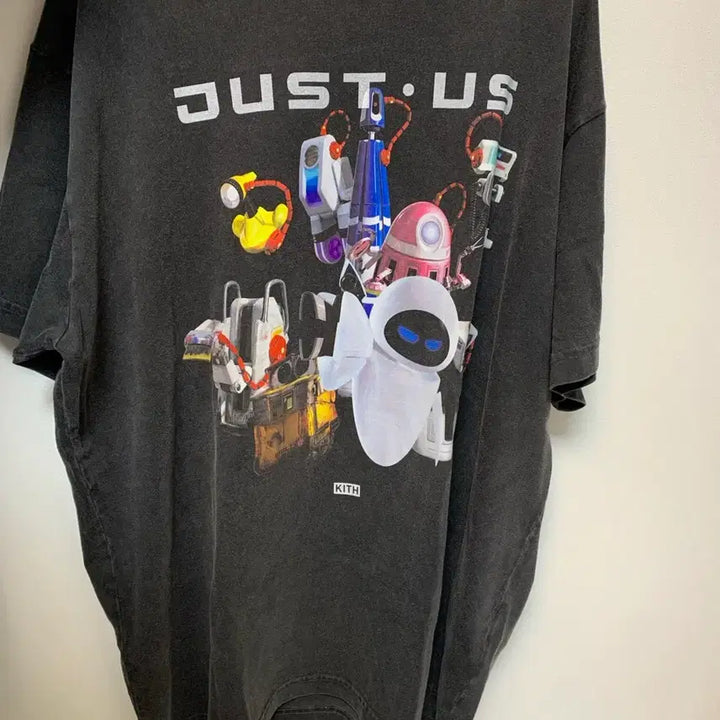 [BUNJANG] Kith Pixar Wall-E T-Shirt XL / kithX pixar wall-e 키스 x 픽사 월E 반팔 XL