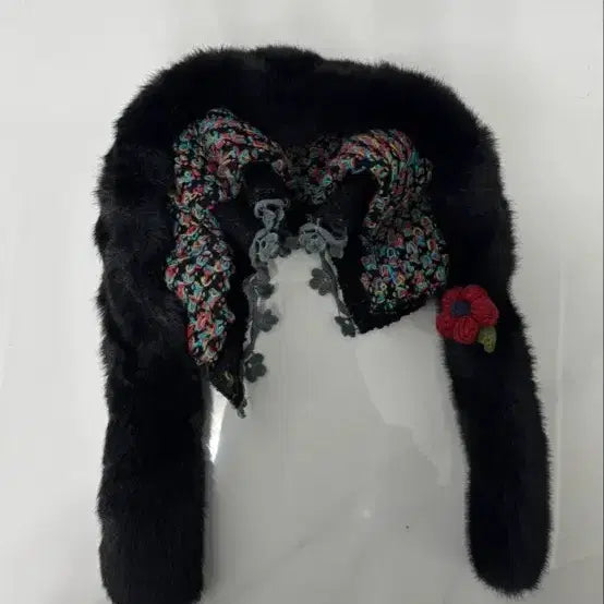 [BUNJANG] Embroidered Fur Muffler / 자수 퍼 머플러(보관만O)