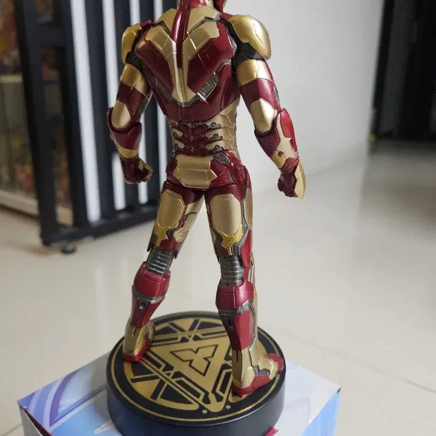[BUNJANG] Sega Premium Iron Man 3 Glow-in-the-Dark Figure / 세가 프리미엄 아이어맨3 축광ver 피규어 개봉양품