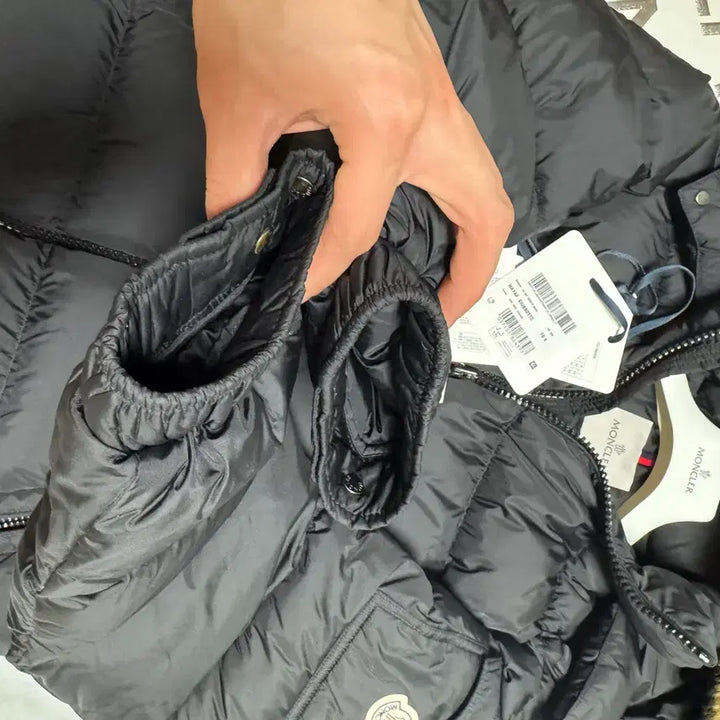 [BUNJANG] Moncler Maya Puffer Jacket Black (Size 4) / 몽클레어 마야프 패딩 블랙 4사이즈 가격내림