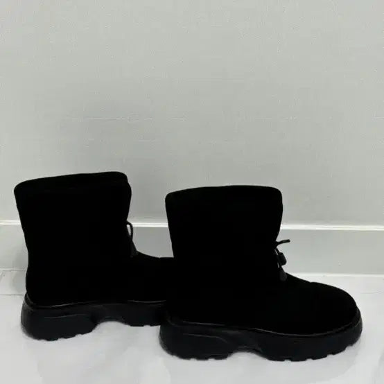 [BUNJANG] Black Suede Short Ribbon Boots / 블랙 스웨이드 숏 리본 부츠(거의 보관)