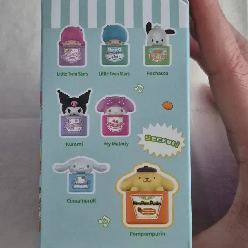[BUNJANG] Sanrio Cinnamoroll Canister Figure / 산리오 캐릭터 캐니스터 피규어 블라인드 박스