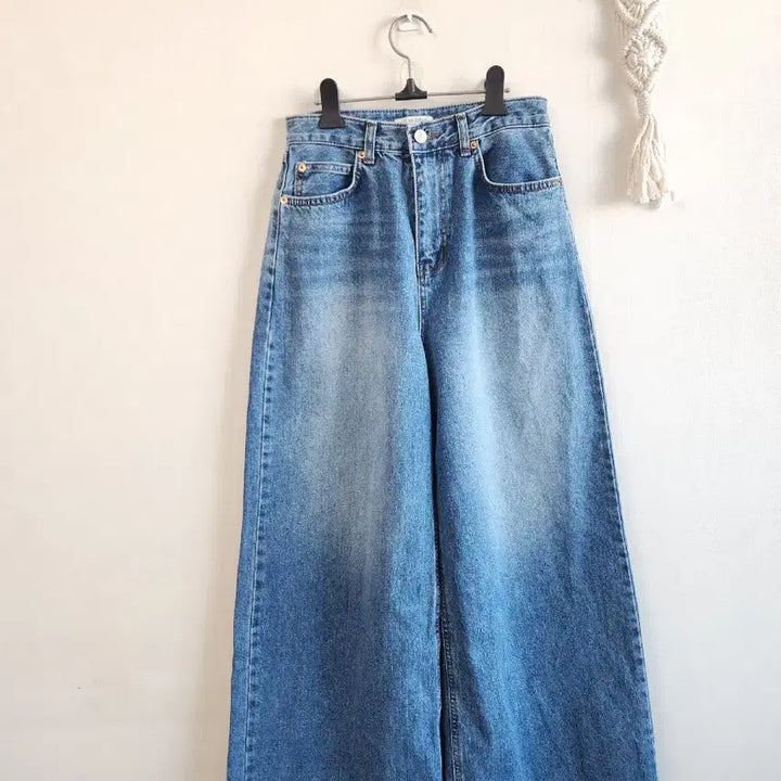 [BUNJANG] Le Sserafim Balloon Fit Wide Jeans M / 르세지엠 벌룬핏 와이드팬츠 청바지 M