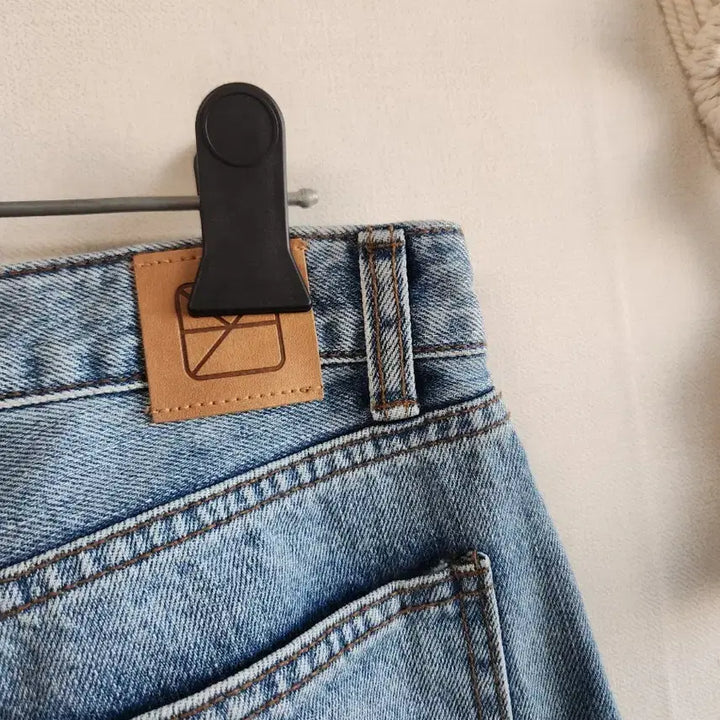 [BUNJANG] Le Sserafim Balloon Fit Wide Jeans M / 르세지엠 벌룬핏 와이드팬츠 청바지 M