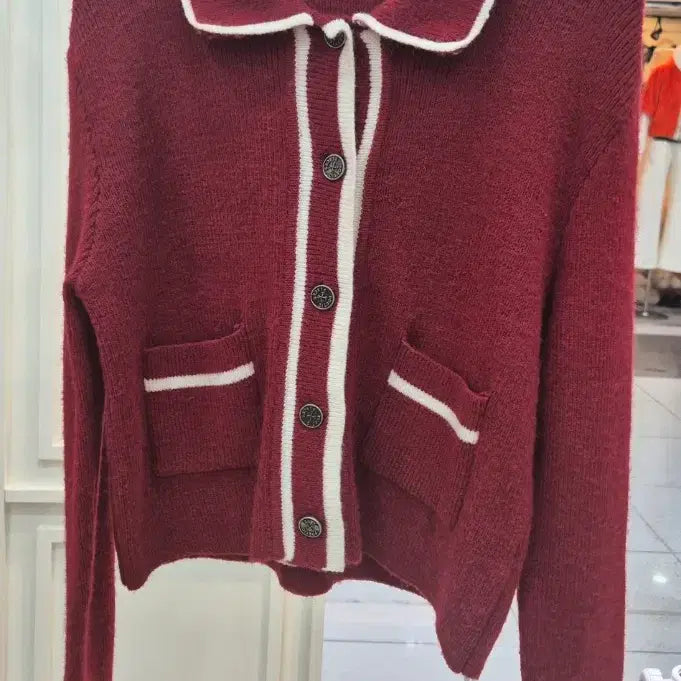 [BUNJANG] Fashion Store Wine Color Cardigan / 잠실역 매장 카라 니트 46,000원