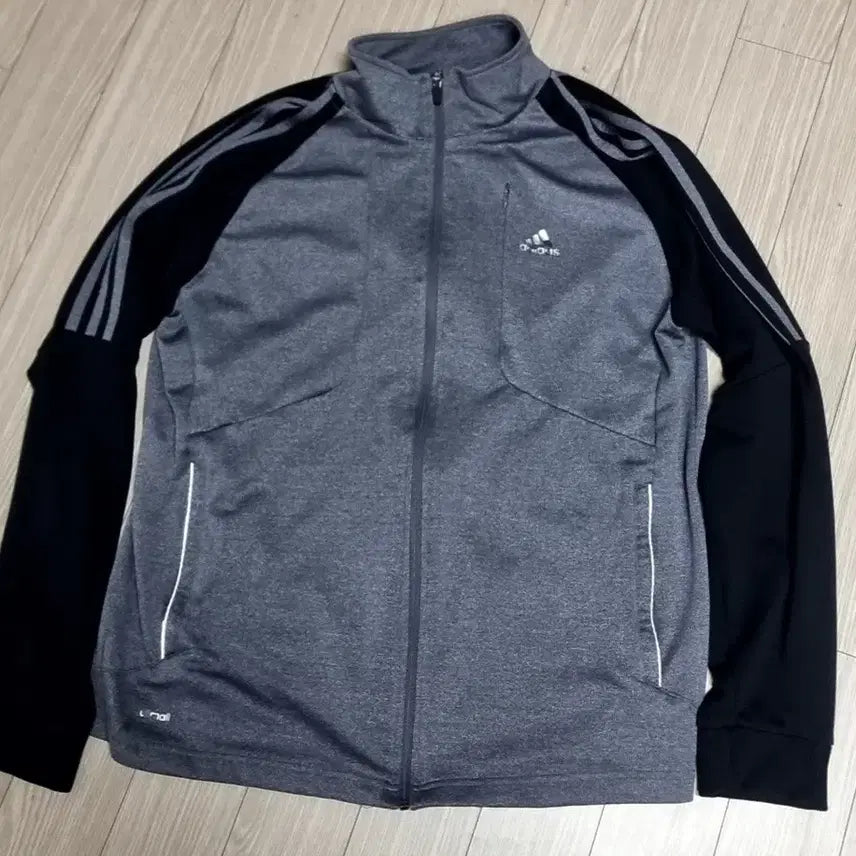 [BUNJANG] Adidas Gray Black Three-Stripe Track Top / 빈티지 아디다스 그레이 블랙 삼선 트랙탑(105)