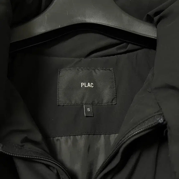 [BUNJANG] PLAC Black Oversized Padded Jumper / PLAC 플랙  블랙 오버핏 패딩 점퍼