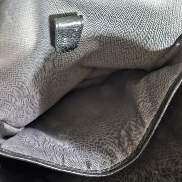 [BUNJANG] Loose and Lounge Laptop Backpack / 루즈앤라운지 가죽백팩(노트북전용수납가능) 남녀공용