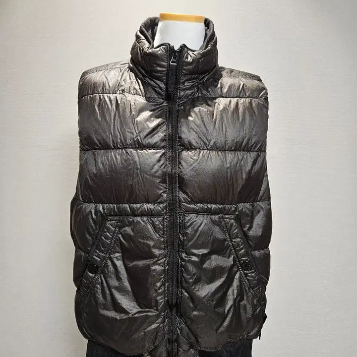 [BUNJANG] Stone Island Padded Vest / 스톤아일랜드 패딩 조끼(M)