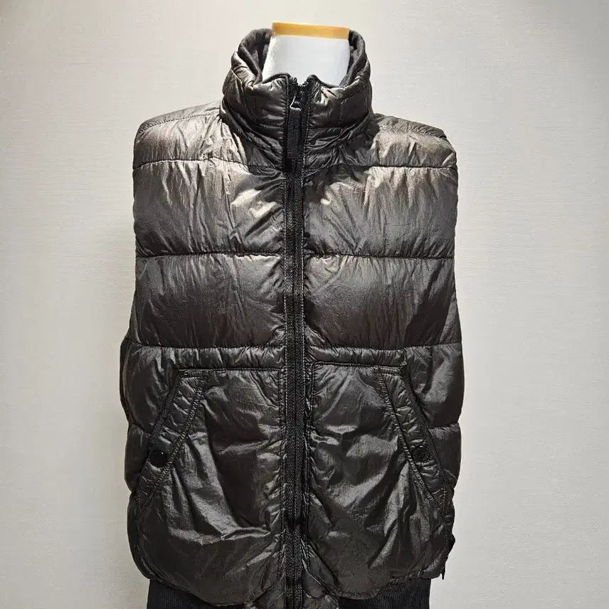 [BUNJANG] Stone Island Padded Vest / 스톤아일랜드 패딩 조끼(M)
