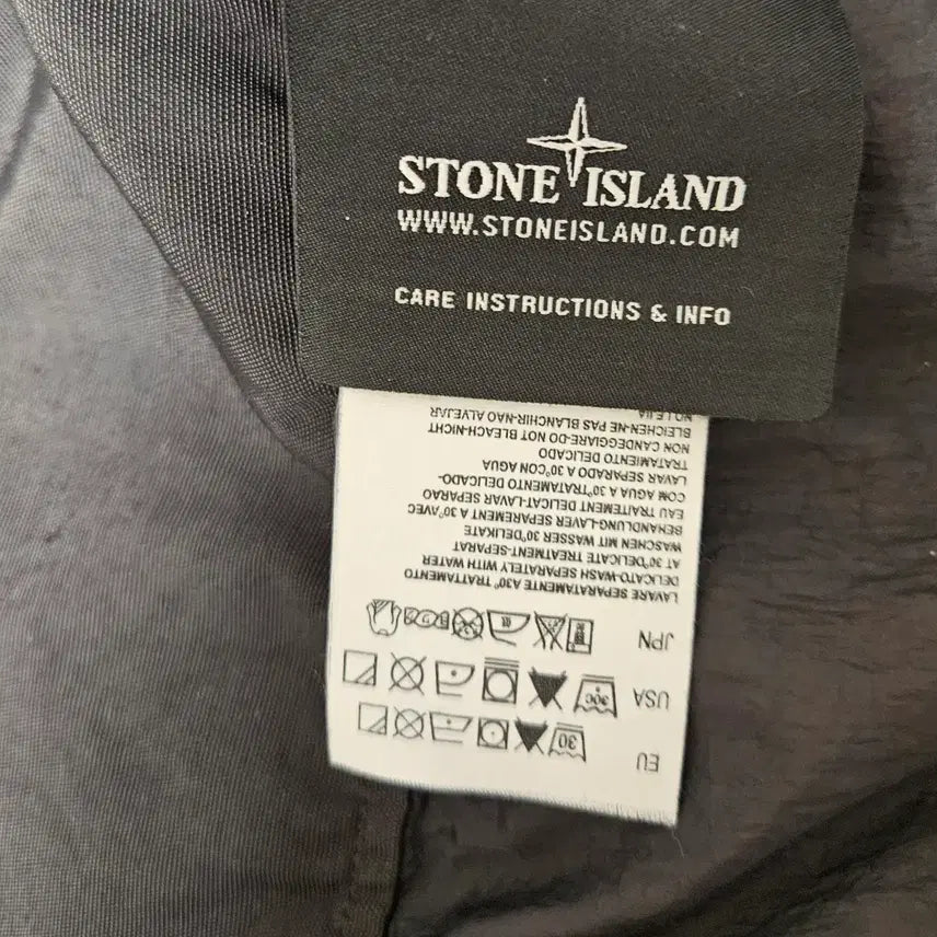[BUNJANG] Stone Island Padded Vest / 스톤아일랜드 패딩 조끼(M)