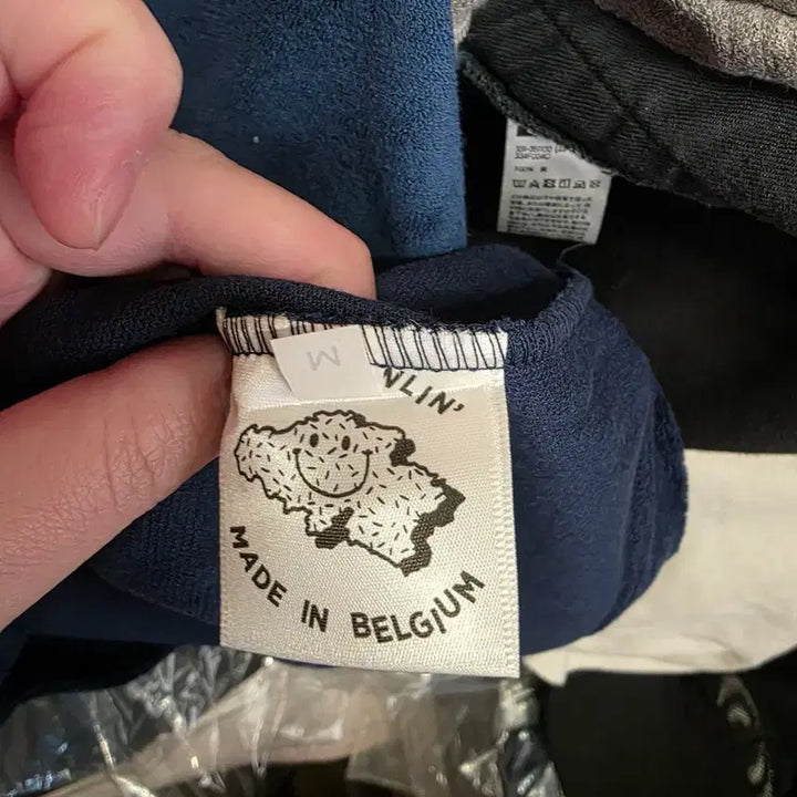 [BUNJANG] Howlin' T-Shirt (M Size) / 하울린 반팔티셔츠 M사이즈 새상품