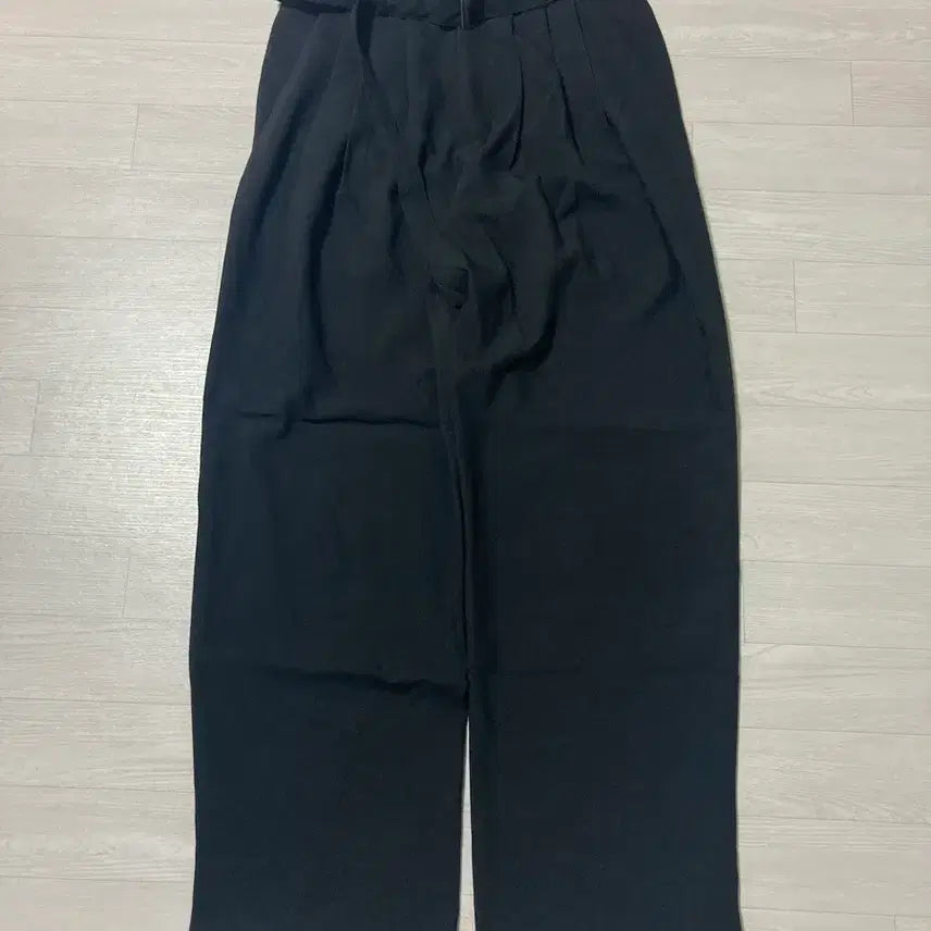 [SOLD OUT] Tleyoung 벨티드 턱 와이드 슬랙스 M