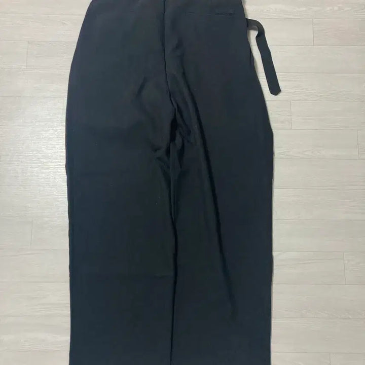 [SOLD OUT] Tleyoung 벨티드 턱 와이드 슬랙스 M