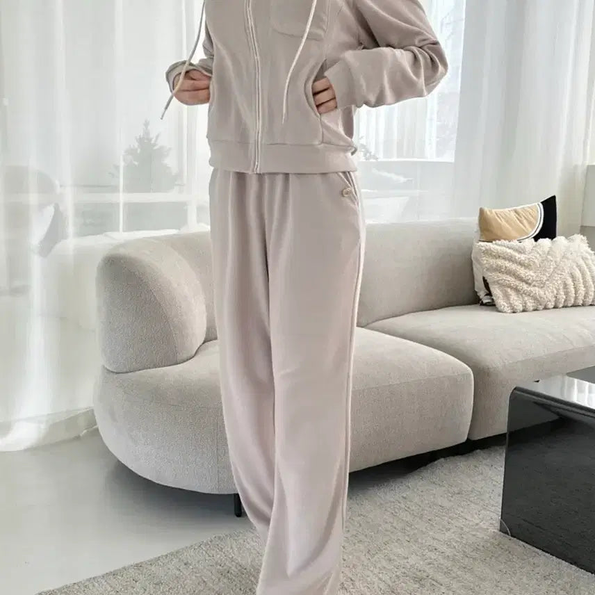 [BUNJANG] Gold Button Hoodie Training Set Beige / 골드 버튼 후드 트레이닝 세트 베이지