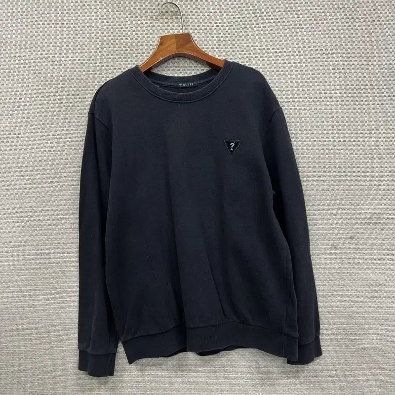 [SOLD OUT] 게스 자수로고 캐주얼 맨투맨 L M10567