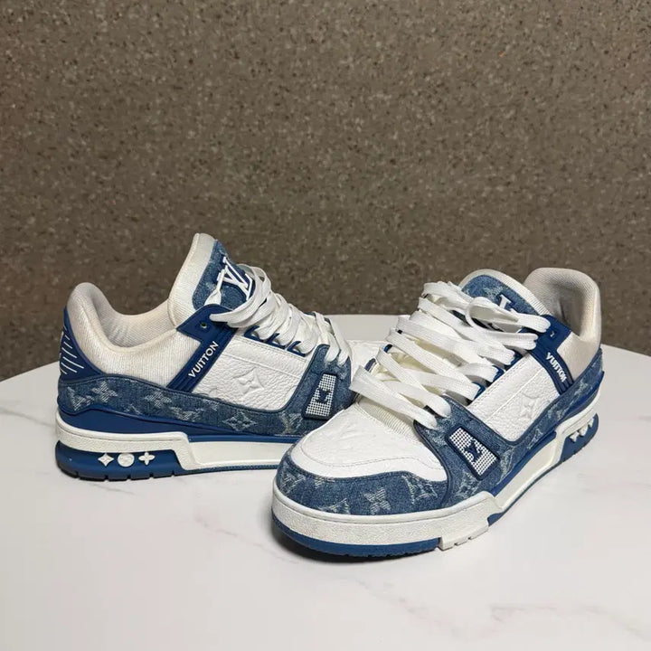 [BUNJANG] Louis Vuitton LV Monogram Trainer Sneakers / [8.5사이즈/풀구성]루이비통 LV모노그램 트레이너 스니커즈