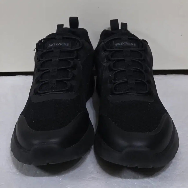 [BUNJANG] Skechers Dynamite 2.0 Triple Black Sneakers / [275] 스케쳐스 다이너마이트2.0 센터 트리플블랙ㅡ단종매물,최저가