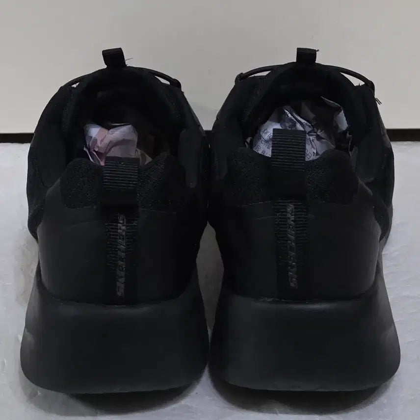 [BUNJANG] Skechers Dynamite 2.0 Triple Black Sneakers / [275] 스케쳐스 다이너마이트2.0 센터 트리플블랙ㅡ단종매물,최저가