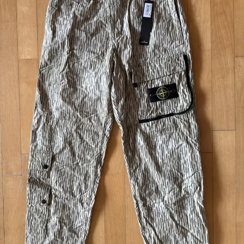 [BUNJANG] Stone Island Naslan Light Rain Camo Cargo Pants / (새제품) 스톤아일랜드 레인 카모 나슬란 라이트 카고 팬츠