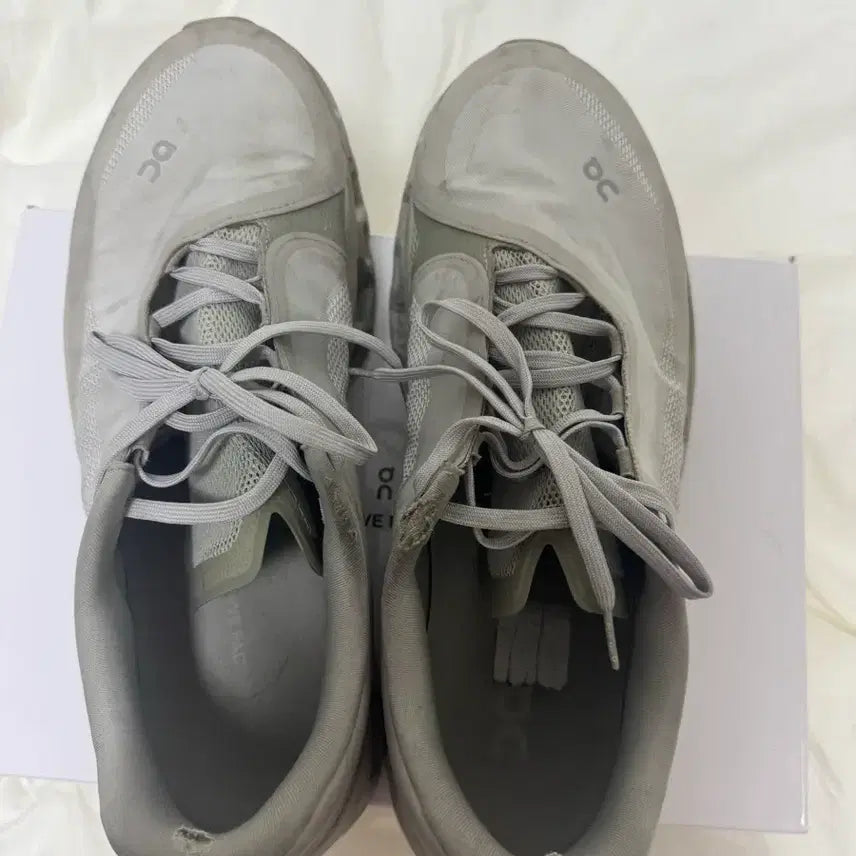 [BUNJANG] On Running x PAF Cloudmonster 2 Moon Dusted Chalk 295 / 온 러닝 x 파프 클라우드몬스터 2 문더스트 초크 295