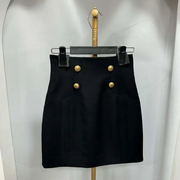 [BUNJANG] Balmain Button Detail Skirt (Size 36) / 백화점판 발망 버튼 디테일 스커트 36사이즈