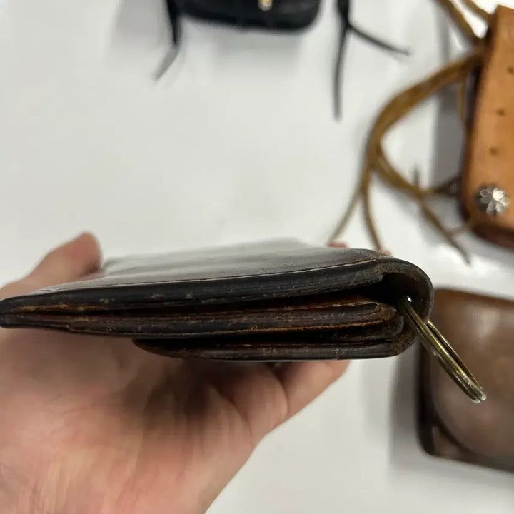 [BUNJANG] GOROS Saddle Leather Concho Bifold Wallet / GOROS 올드고로스 새들레더 콘초 중지갑