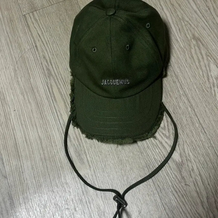 [BUNJANG] Jacquemus Khaki Ball Cap Hat / [초급처] 새상품자크뮈스 카키색 모자