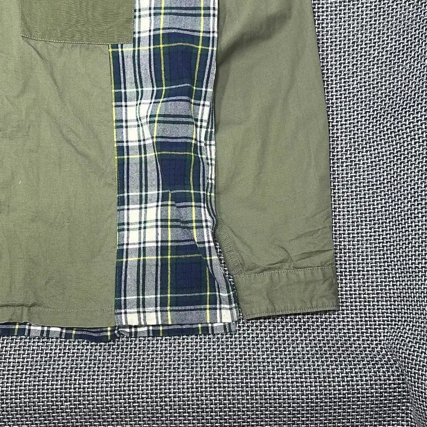 [BUNJANG] AVIREX Khaki Shirt (XL) / AVIREX 아비렉스 셔츠 (XL)
