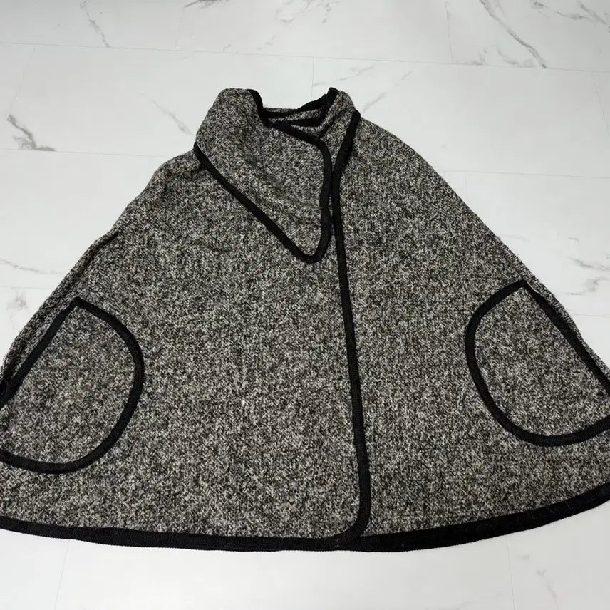 [BUNJANG] Mo Cape / (알라니)모 케이프