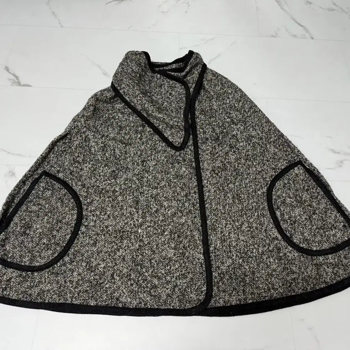 [BUNJANG] Mo Cape / (알라니)모 케이프