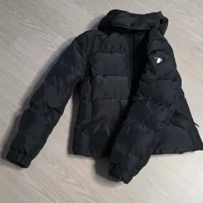 [BUNJANG] Prada Women's Padded Jacket / 프라다 여성패딩